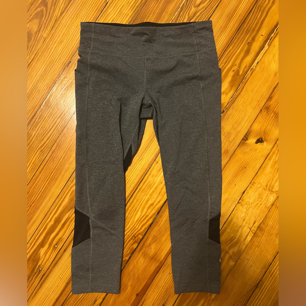 Lululemon Athletica Cropped Leggings